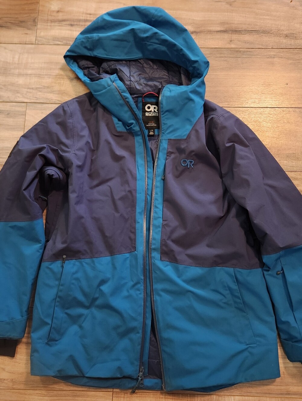 Outdoor Research Mens Large Blue Snowcrew Jacket